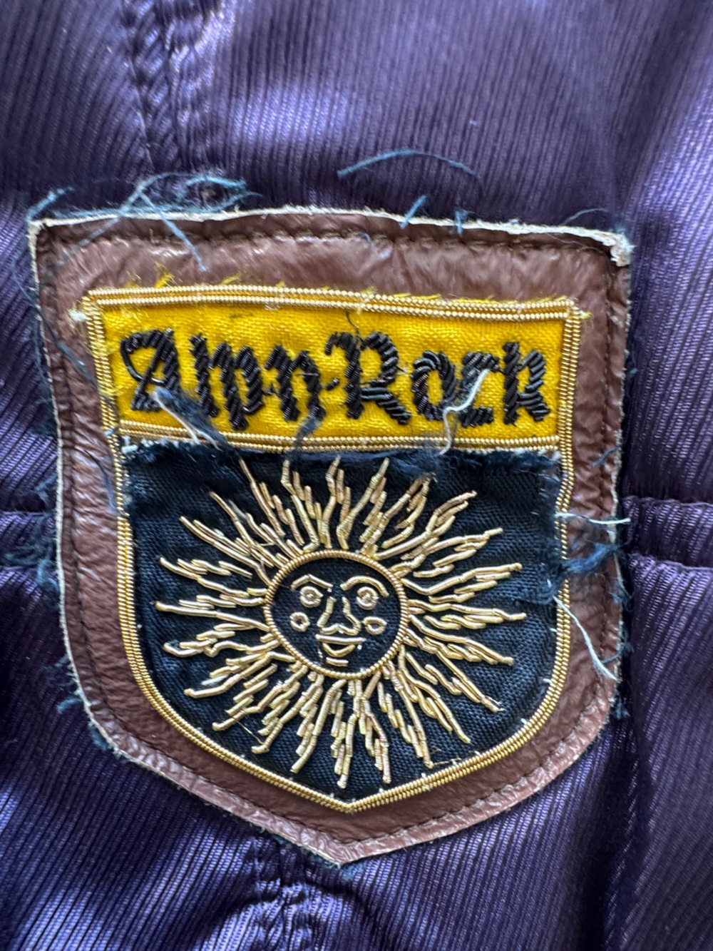 Vintage Alp-n-Rock Reversible "Freedom" Embroidered Puffer Vest Size 3 (Med) Y2K - Picture 3 of 12